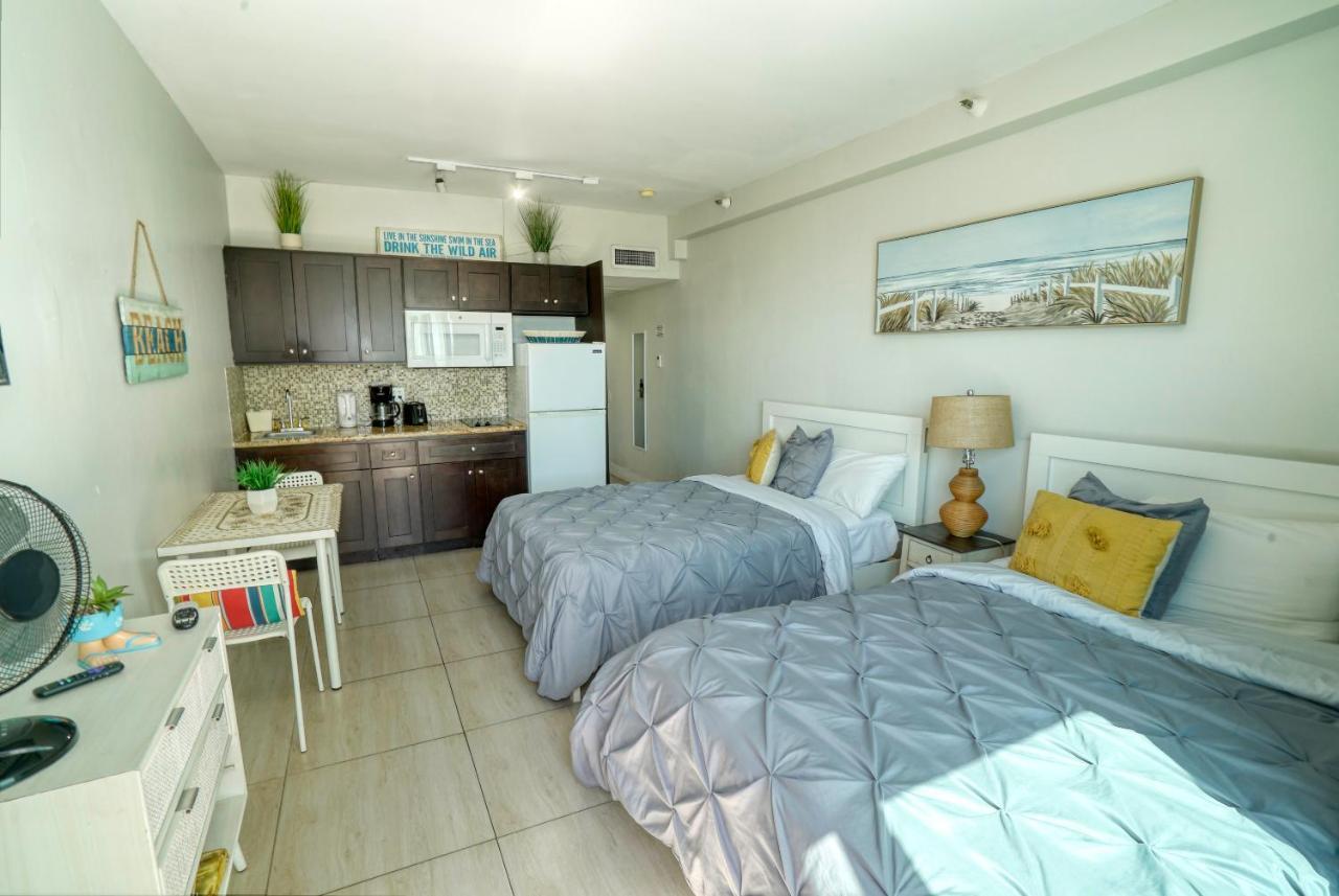 Deluxe Studios And Apartments At The Casablanca Miami Beach Rom bilde